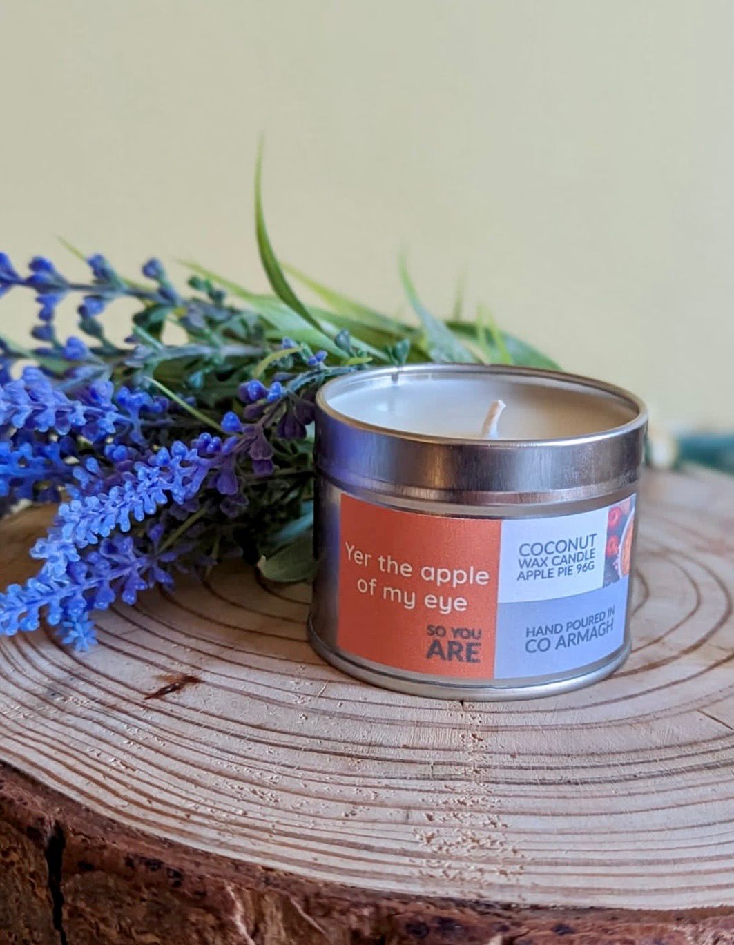 ‘Yer the apple of my eye so you are' Apple Pie 96g candle tin