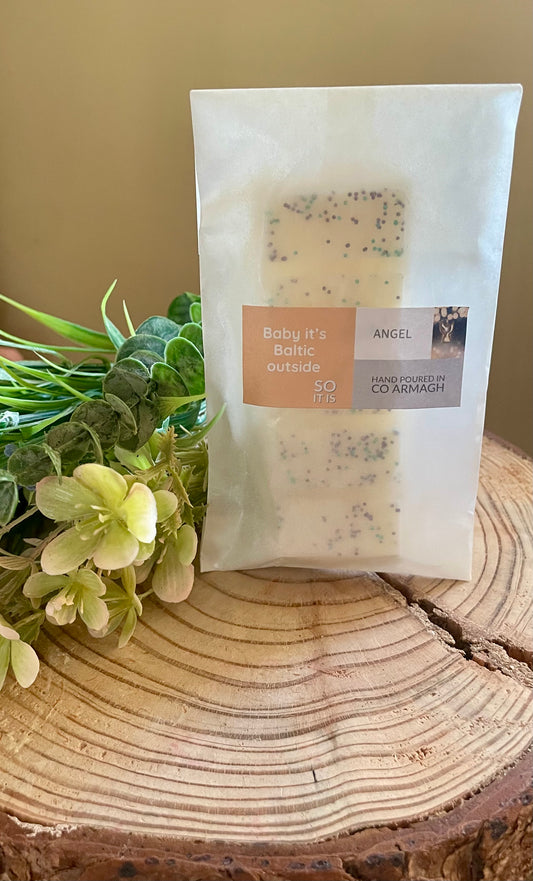 ‘Baby it’s Baltic outside so it is’ Angel 50g Wax Melt